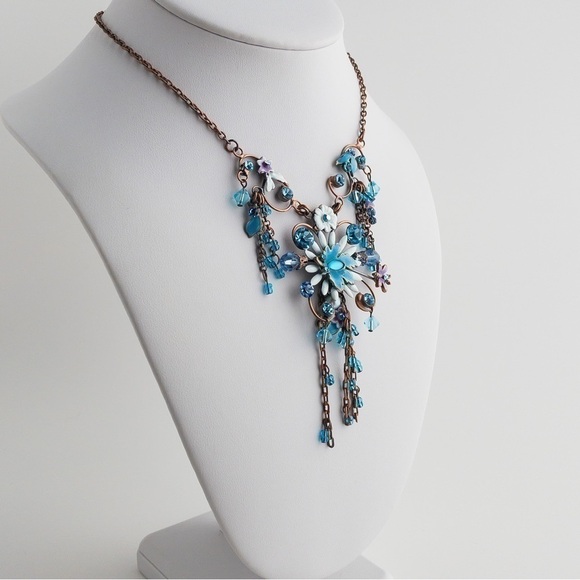 𝅺Copper Floral Pendant Necklace Statement Blue White Crystal Rhinestone Enamel - Picture 4 of 13
